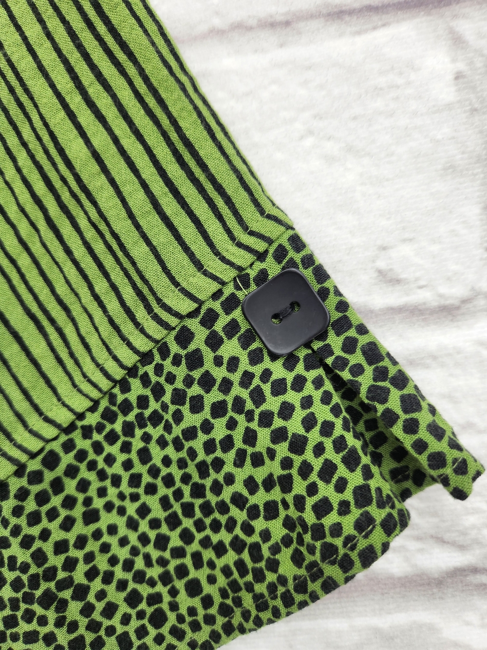 Ali Miles Striped Button Front Blouse XL Lime Green Black Artsy Top - Picture 5 of 14